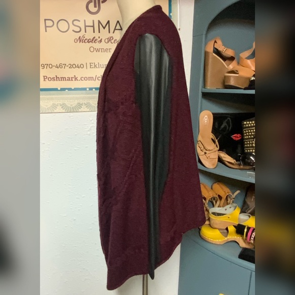 ๐ Maurices Cardigan Pending local pick up ๐ - Picture 2 of 5